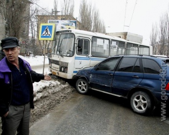 В 2010-м году на дорогах области погиб 281 человек В 2010-м году на дорогах области погиб 281 человек