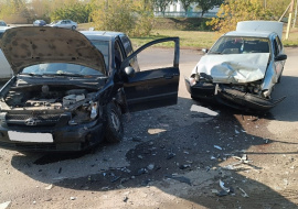 Женщина-водитель госпитализирована после аварии в Грязях