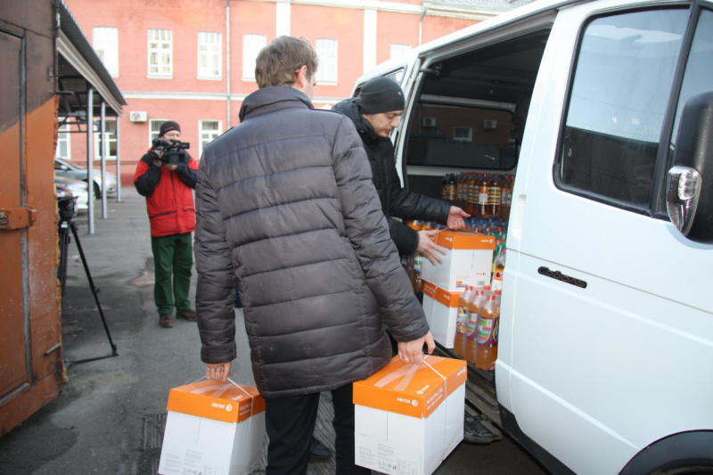 Экипаж подводной лодки «Липецк» получит новогодние подарки от горожан Экипаж подводной лодки «Липецк» получит новогодние подарки от горожан