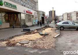 Восстановление благоустройства у ТЦ «Уют» «Квадра» просрочила на месяц 
