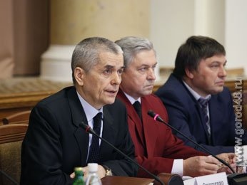 Геннадий Онищенко в Липецке выступил за сокращение числа проверок и разрешающих документов Геннадий Онищенко в Липецке выступил за сокращение числа проверок и разрешающих документов