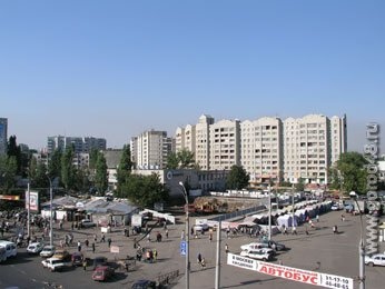 В Липецке взялись за остановки В Липецке взялись за остановки