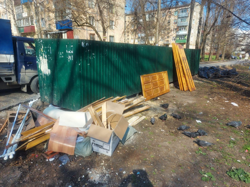 За бардак на контейнерной площадке управляющей компании назначен штраф в 250 000 рублей