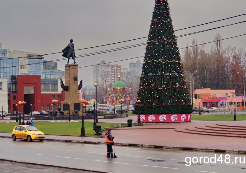 Новогодний липецк. Елка в Липецке на площади Петра Великого в Липецке. Елка на площади Петра Великого.