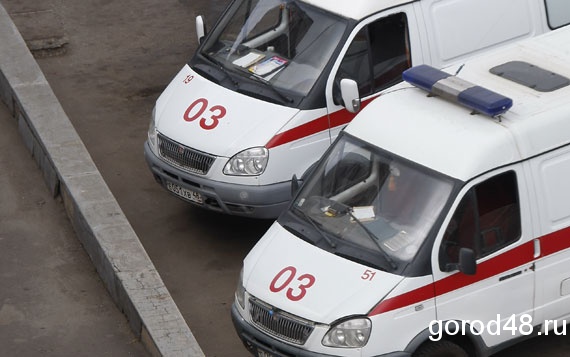 В Липецке во время матча скончался футболист В Липецке во время матча скончался футболист