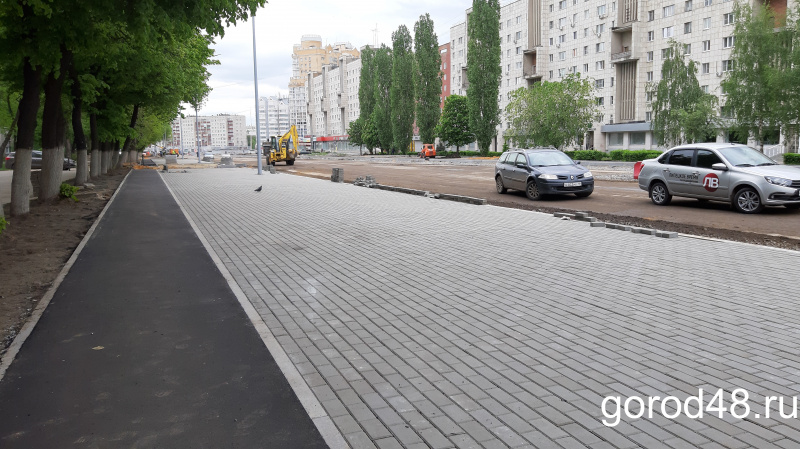 В мэрии отказались от мощения тротуаров на проспекте Победы обычной серой плиткой В мэрии отказались от мощения тротуаров на проспекте Победы обычной серой плиткой