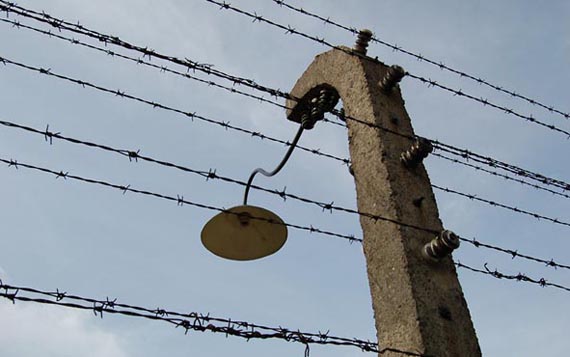 Житель Усмани пытался перебросить наркотики в колонию Житель Усмани пытался перебросить наркотики в колонию