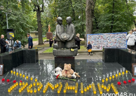 В Верхнем парке почтили память жертв бесланской трагедии
