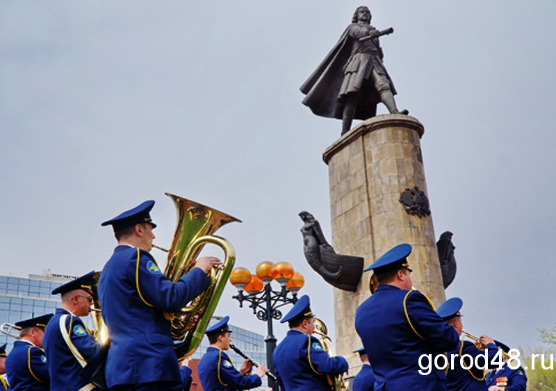 Липецкие мужчины моложе женщин на шесть лет Липецкие мужчины моложе женщин на шесть лет