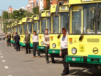 В День города улицу Ленина закроют для общественного транспорта В День города улицу Ленина закроют для общественного транспорта