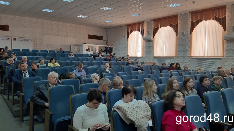 Публичные слушания по исполнению бюджета Липецка обошлись без перформансов Публичные слушания по исполнению бюджета Липецка обошлись без перформансов