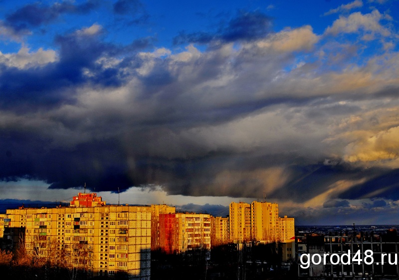 На Липецк надвигается гроза На Липецк надвигается гроза