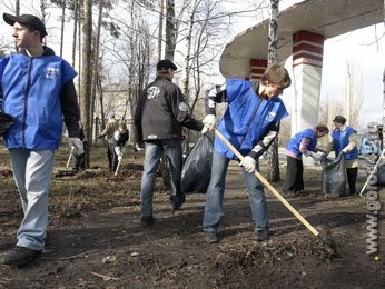 В первый субботник собрано 7 тысяч мешков мусора В первый субботник собрано 7 тысяч мешков мусора