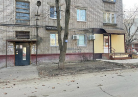 Жильцы дома по улице Звёздной написали коллективную жалобу на пивной магазин