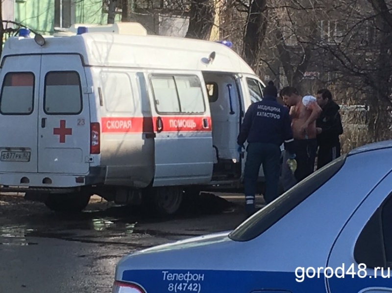 На улице Крупской ранили мужчину На улице Крупской ранили мужчину
