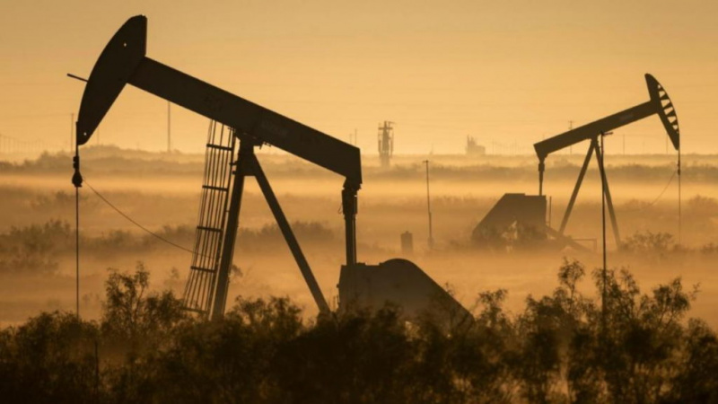 В Кремле прокомментировали обвал цен на нефть В Кремле прокомментировали обвал цен на нефть