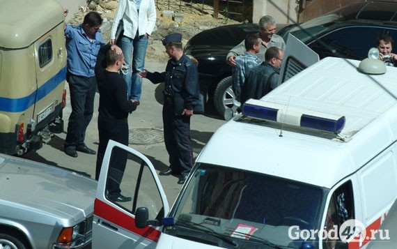52-летнюю липчанку ударили ножом 52-летнюю липчанку ударили ножом