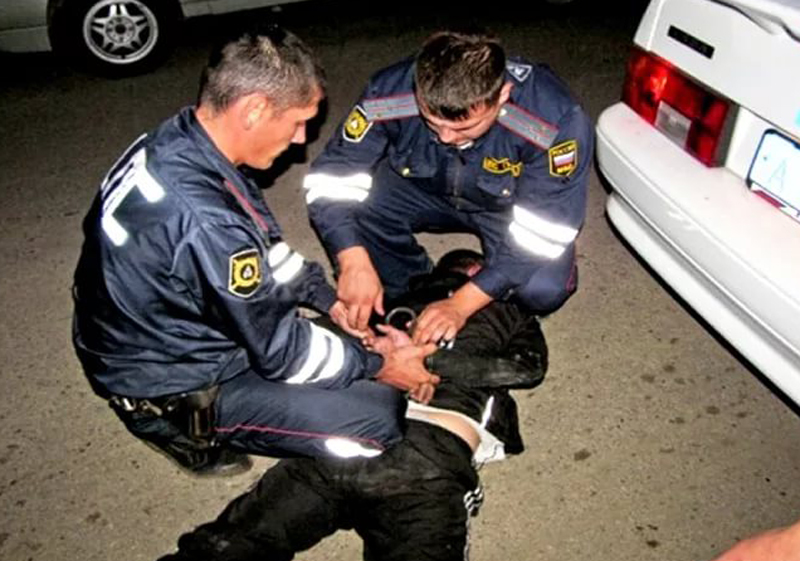 Липецкие автоинспекторы задержали криминальную парочку Липецкие автоинспекторы задержали криминальную парочку