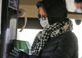 Евгения Уваркина просит делать маски самостоятельно