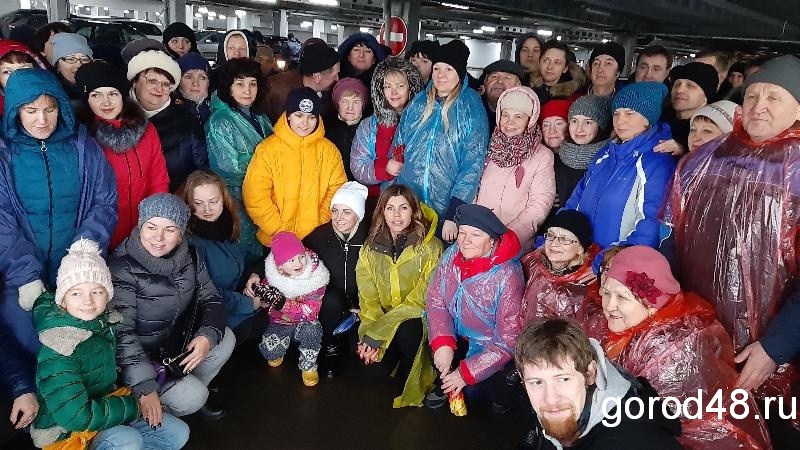 На субботнике глава Липецка объявила о присоединении города к движению «Let's do it!» На субботнике глава Липецка объявила о присоединении города к движению «Let's do it!»