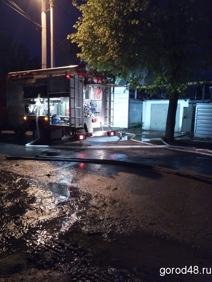 Липецк ночью. Что происходило ночью в липецке. Что произошло в липецке сегодня новости на сегодня последние новости. 15 августа вечером перевернулась фора в пятигорске. Пожар на улице циолковского вчера.