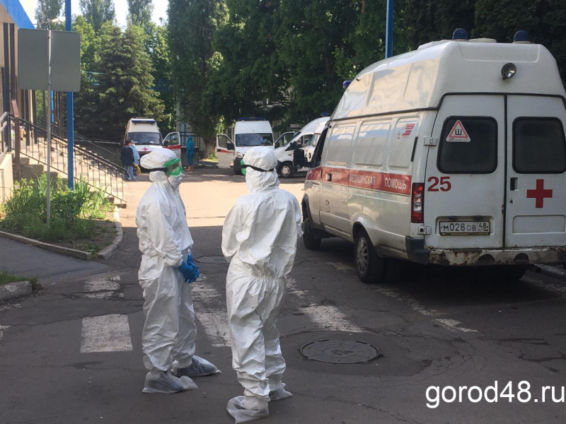 Новая смерть от коронавируса: умер 71-летний мужчина Новая смерть от коронавируса: умер 71-летний мужчина