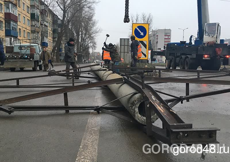 Завтра улицу Папина вновь перекроют Завтра улицу Папина вновь перекроют