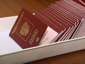 Липецкое УФМС приняло почти 2 тысячи заявлений на биометрические загранпаспорта Липецкое УФМС приняло почти 2 тысячи заявлений на биометрические загранпаспорта