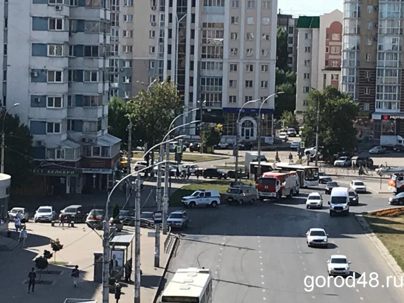 Экстренные службы не нашли человека на крыше Экстренные службы не нашли человека на крыше