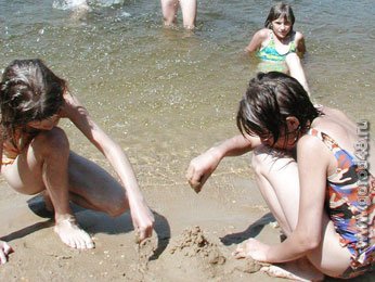Родителям-бюджетникам путевки в лагеря отдыха обойдутся в 10 % от их стоимости Родителям-бюджетникам путевки в лагеря отдыха обойдутся в 10 % от их стоимости
