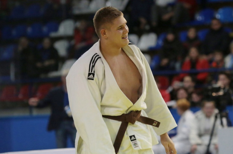 «Гений дзюдо»: Дмитрий Якушев выиграл первенство России эффектным броском в финале (ФОТО) «Гений дзюдо»: Дмитрий Якушев выиграл первенство России эффектным броском в финале (ФОТО)