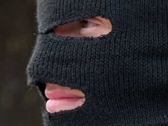 В Липецке совершено вооруженное нападение на таксиста В Липецке совершено вооруженное нападение на таксиста