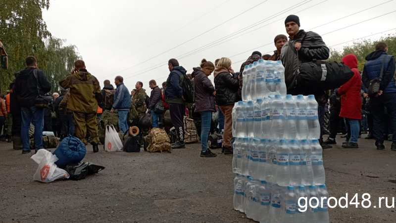 35 человек. Фото мобилизированных людей. Мобилизованные в России жесть. Мобилизация Липецк в октябре. Погибшие мобилизованные в 2022 Липецк.