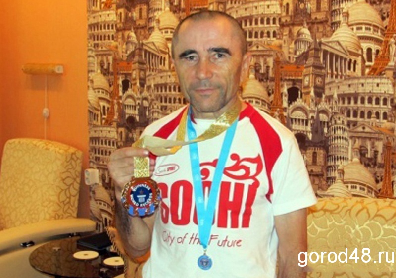70-летний пенсионер из Станового за полчаса перетаскал более 5 тонн железа 70-летний пенсионер из Станового за полчаса перетаскал более 5 тонн железа