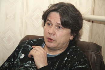 «Чижа» Сергея Чигракова на концерте в Липецке едва не покалечили «Чижа» Сергея Чигракова на концерте в Липецке едва не покалечили