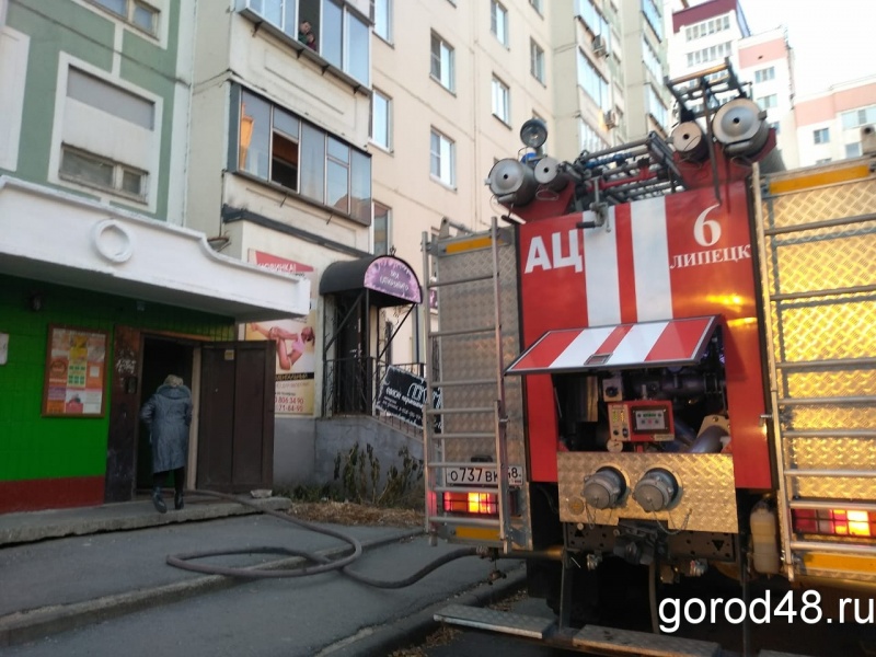 На проспекте Победы эвакуировали подъезд жилого дома На проспекте Победы эвакуировали подъезд жилого дома