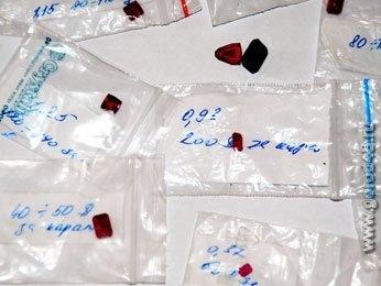 По факту незаконного оборота природных драгоценных камней возбуждено уголовное дело По факту незаконного оборота природных драгоценных камней возбуждено уголовное дело