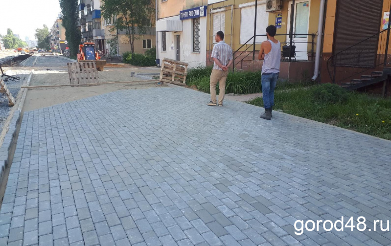 Плитка на проспекте Победы останется серой Плитка на проспекте Победы останется серой