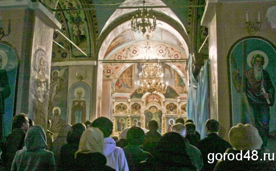 В Липецке обокрали храм В Липецке обокрали храм