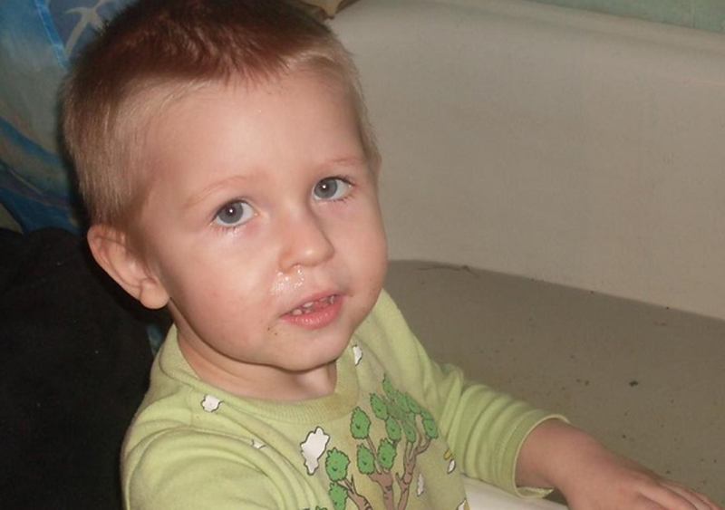 4-летний Артем Перфилов пропал, когда играл в песочнице 4-летний Артем Перфилов пропал, когда играл в песочнице