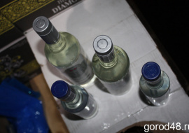 За полулитровую бутылку спиртного пенсионер из Усмани заплатит 15 000 рублей
