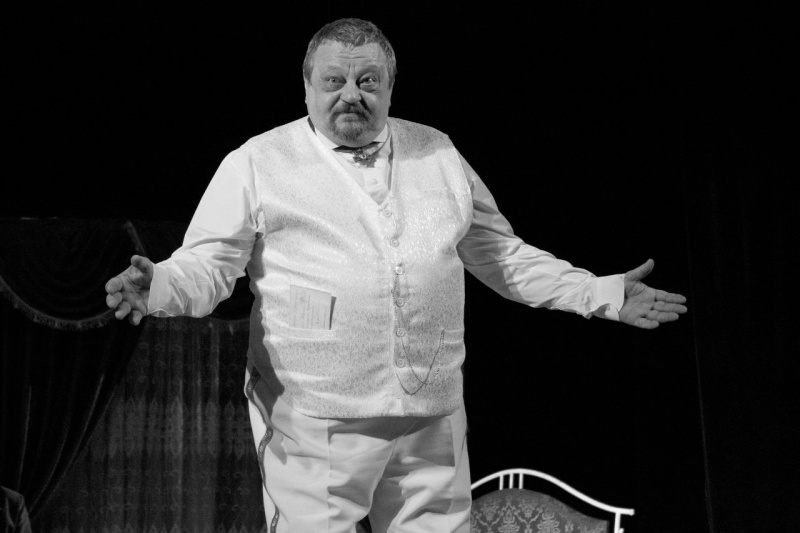 Умер один из ведущих артистов Липецкого драматического театра Игорь Коробов