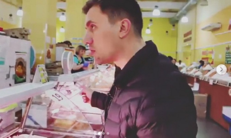 Живущий на прожиточный минимум саратовский депутат похудел на 5 кг Живущий на прожиточный минимум саратовский депутат похудел на 5 кг