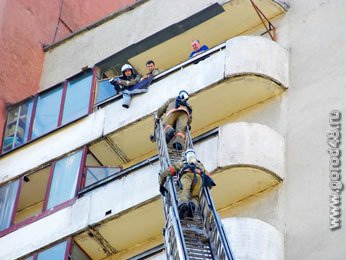 В Липецке пожар унес жизни двух человек В Липецке пожар унес жизни двух человек