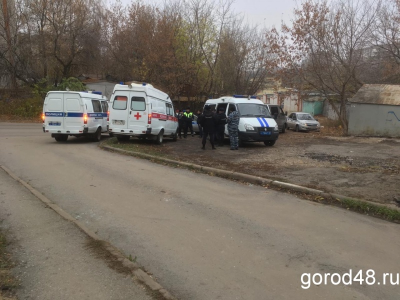 На улице Достоевского конфликт из-за ремонта машины закончился поножовщиной На улице Достоевского конфликт из-за ремонта машины закончился поножовщиной