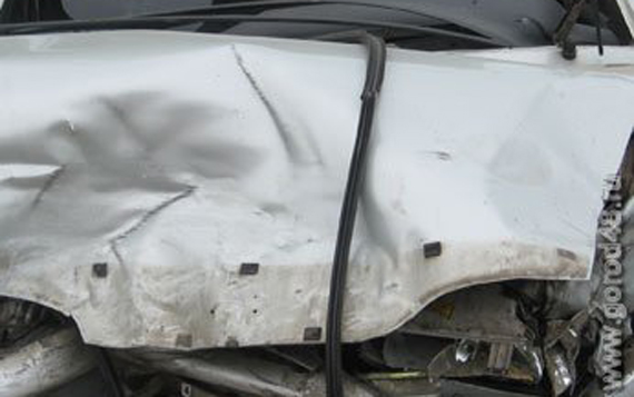 На проспекте Победы столкнулись автобус и автомобиль На проспекте Победы столкнулись автобус и автомобиль