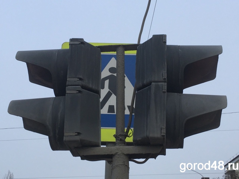 На двух перекрестах в центре города не работают светофоры На двух перекрестах в центре города не работают светофоры