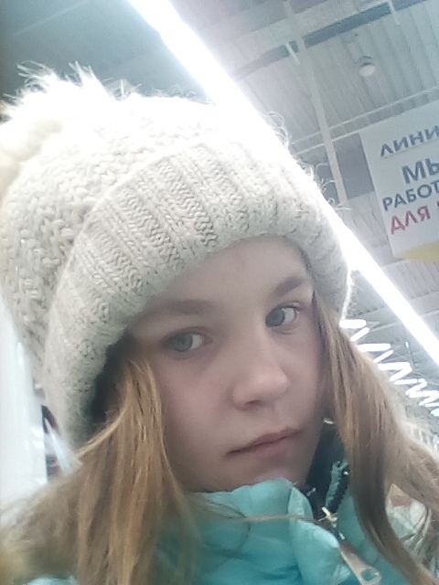 Полиция объявила 13-летнюю Настю Мартынову в розыск Полиция объявила 13-летнюю Настю Мартынову в розыск