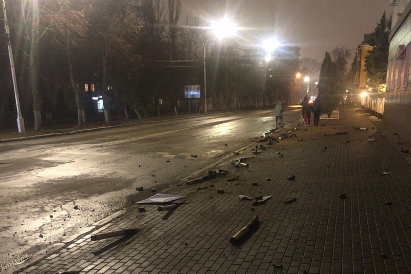 Подробности аварии на Интернациональной: водитель «Форда» сбил мужчину на переходе Подробности аварии на Интернациональной: водитель «Форда» сбил мужчину на переходе