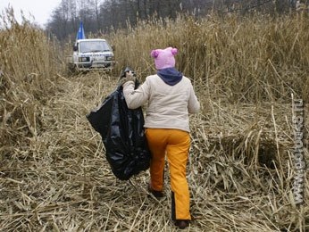 Липецкие автогонщики вышли на уборку мусора Липецкие автогонщики вышли на уборку мусора